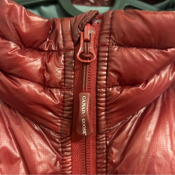 Canada Goose HyBridge Lite Jacket - Picture 12 of 16